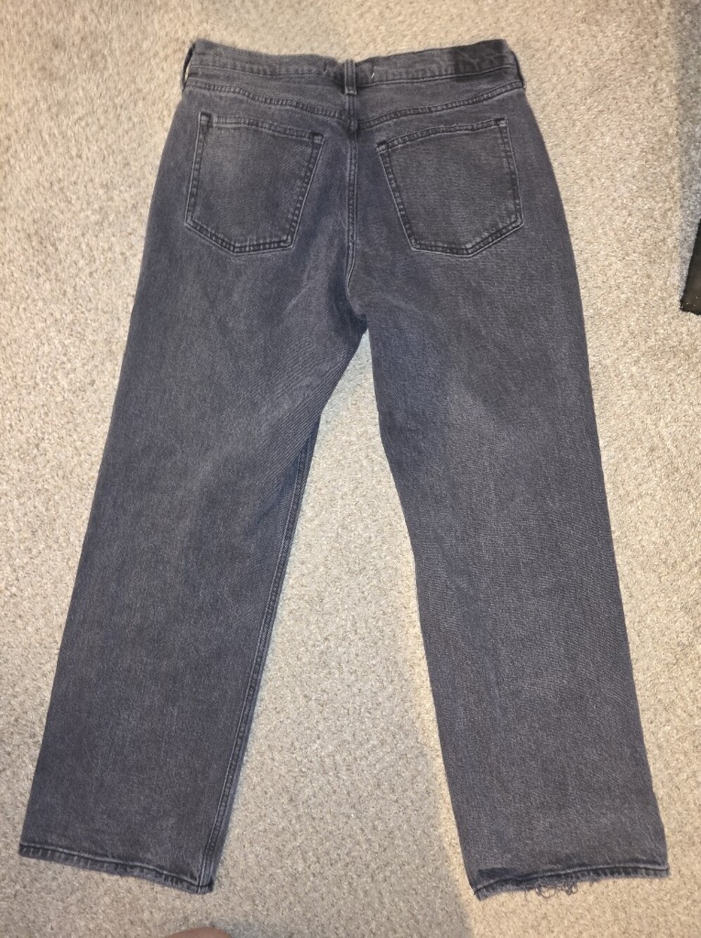 Abercrombie & Fitch Women’s The Baggy Low Rise Faded Black Jeans Size 6 Short - Picture 7 of 7